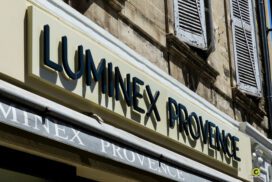 Enseignes Luminex Provence Avignon Bandeau Lettres Decoupees PVC LED 6 272x182, Gambus Enseignes