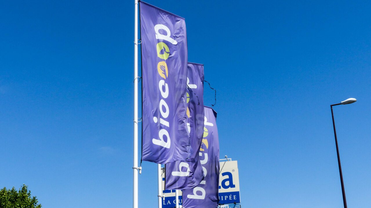 signaletique-biocoop-le-pontet-beach-flags-2